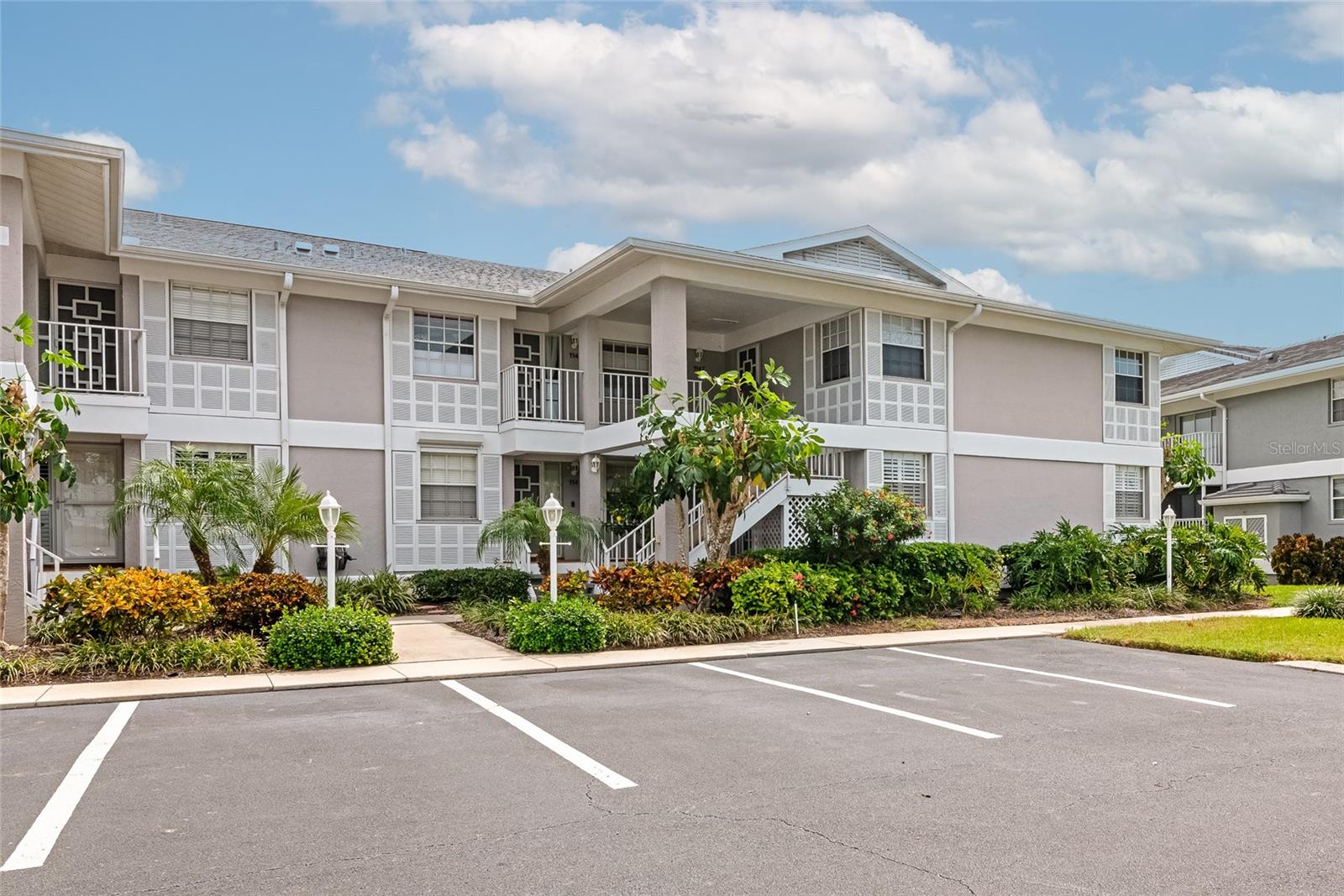 Image 2 of 52 For 1145 Edgewater Circle 1145