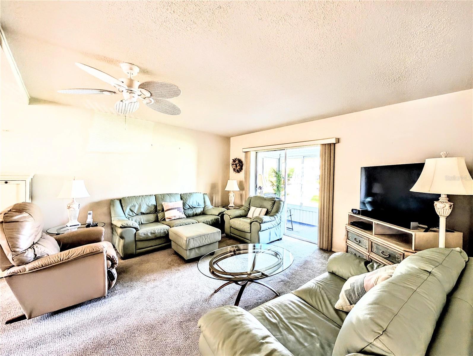Image 12 of 34 For 2303 Sunset Drive H7