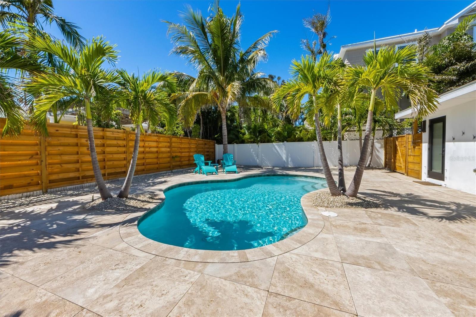 Image 31 of 43 For 412 Alamanda Road