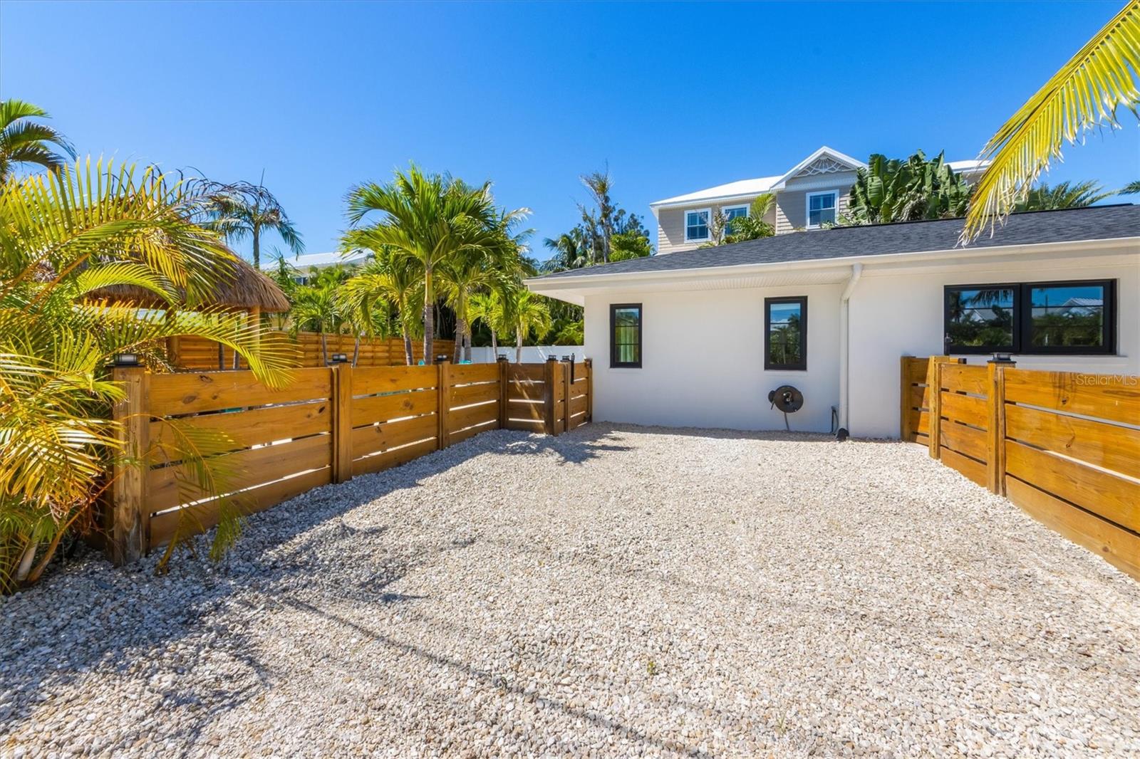 Image 5 of 43 For 412 Alamanda Road