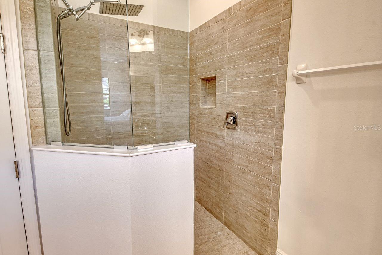 Image 22 of 68 For 8044 Rio Bella Place