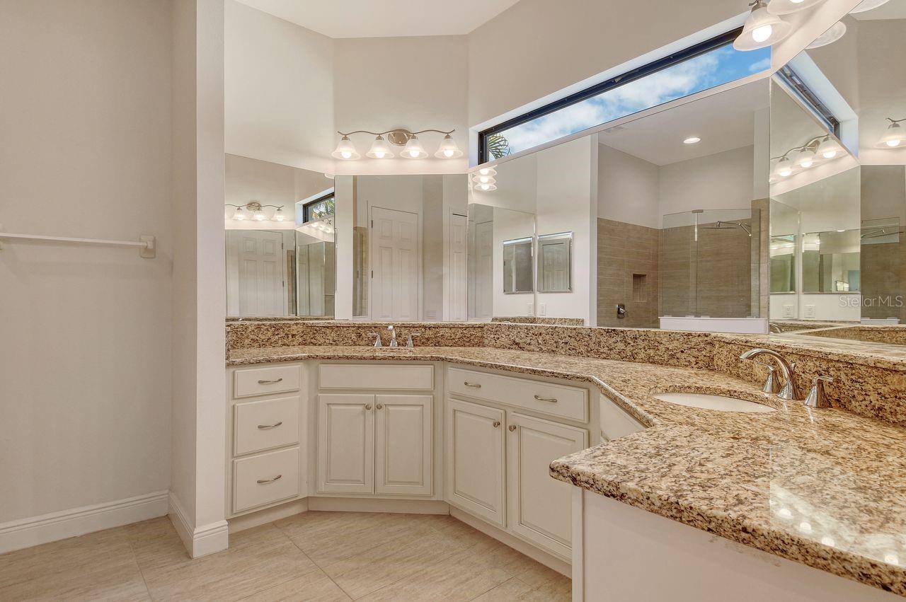 Image 24 of 68 For 8044 Rio Bella Place
