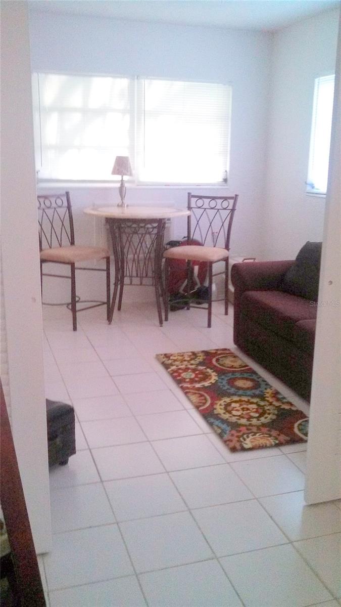 Image 10 of 15 For 2321 15th Avenue W