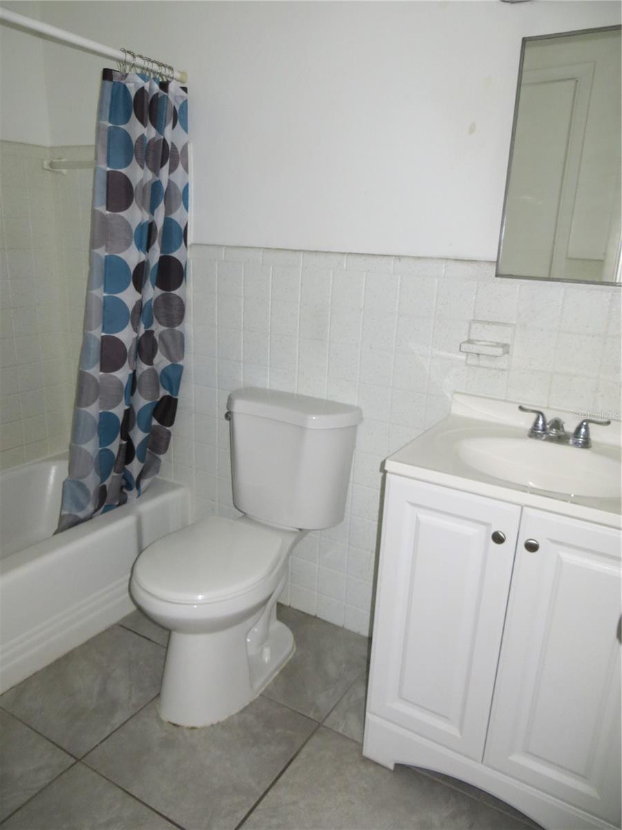 Image 12 of 15 For 2321 15th Avenue W