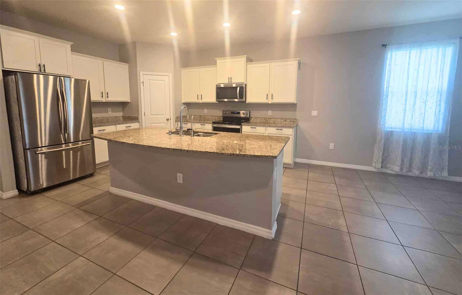 Image 12 of 44 For 3927 Lively Coral Place