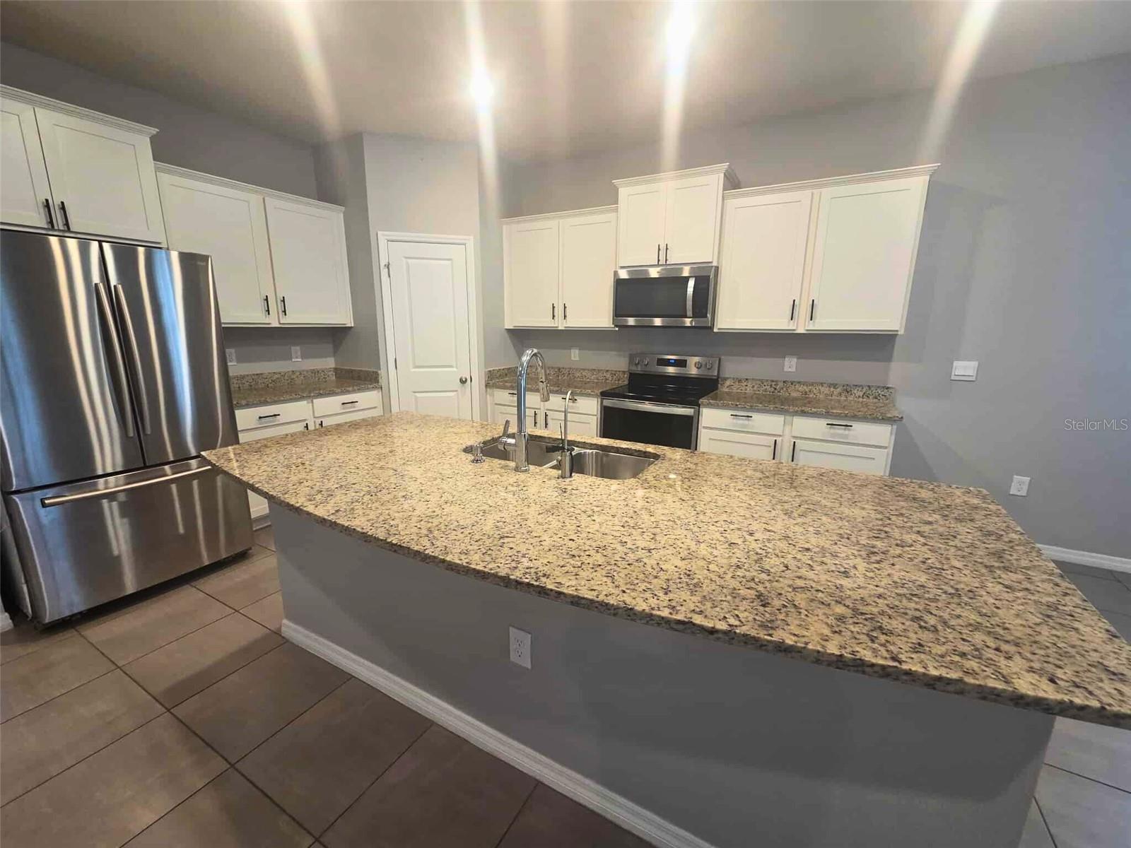 Image 16 of 44 For 3927 Lively Coral Place
