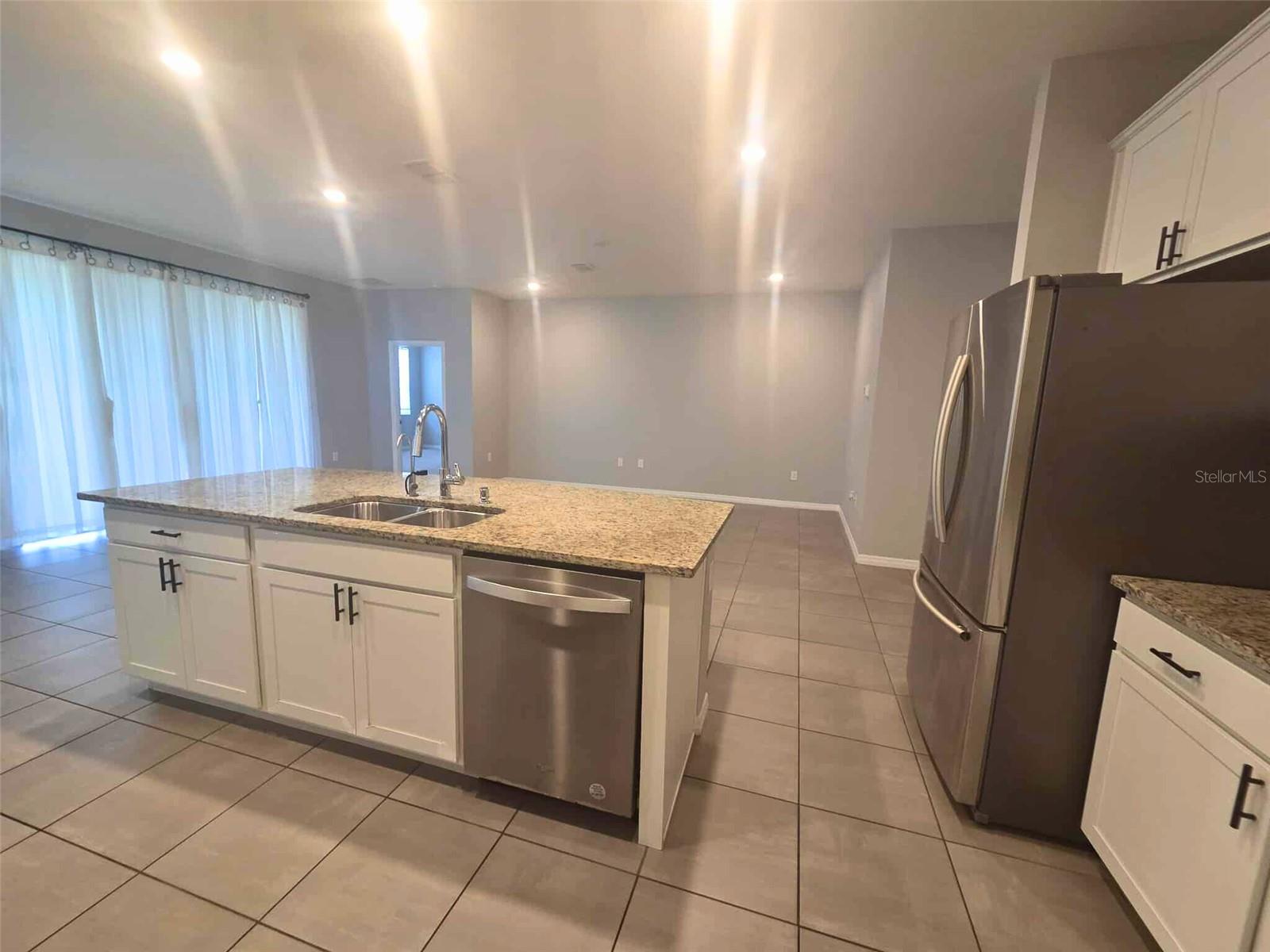 Image 17 of 44 For 3927 Lively Coral Place