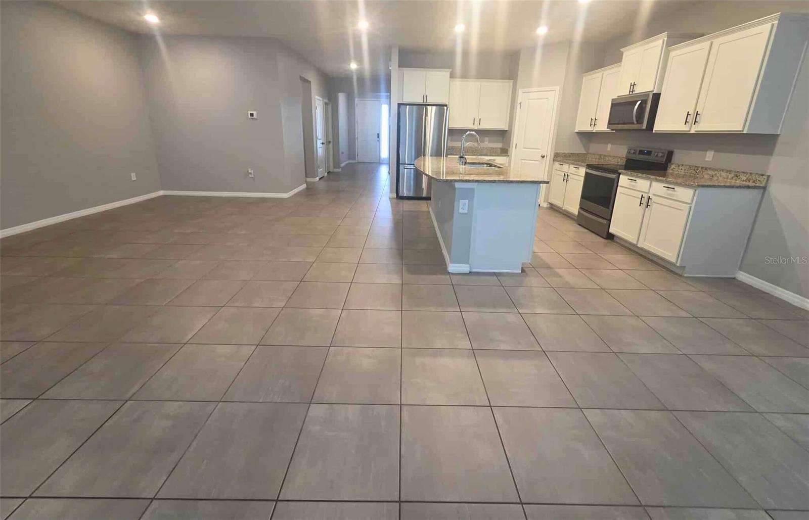 Image 4 of 44 For 3927 Lively Coral Place