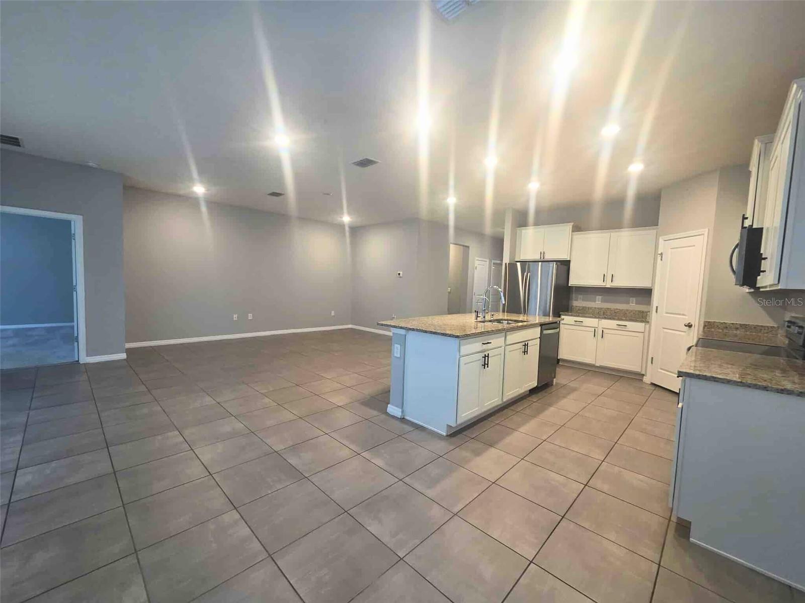 Image 6 of 44 For 3927 Lively Coral Place