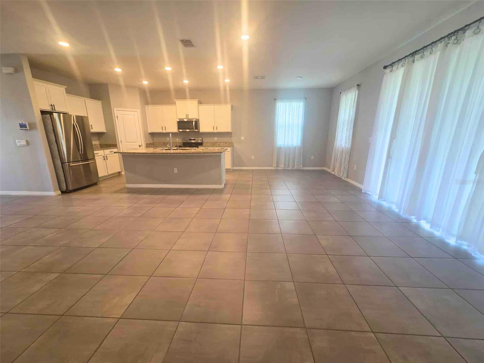 Image 7 of 44 For 3927 Lively Coral Place