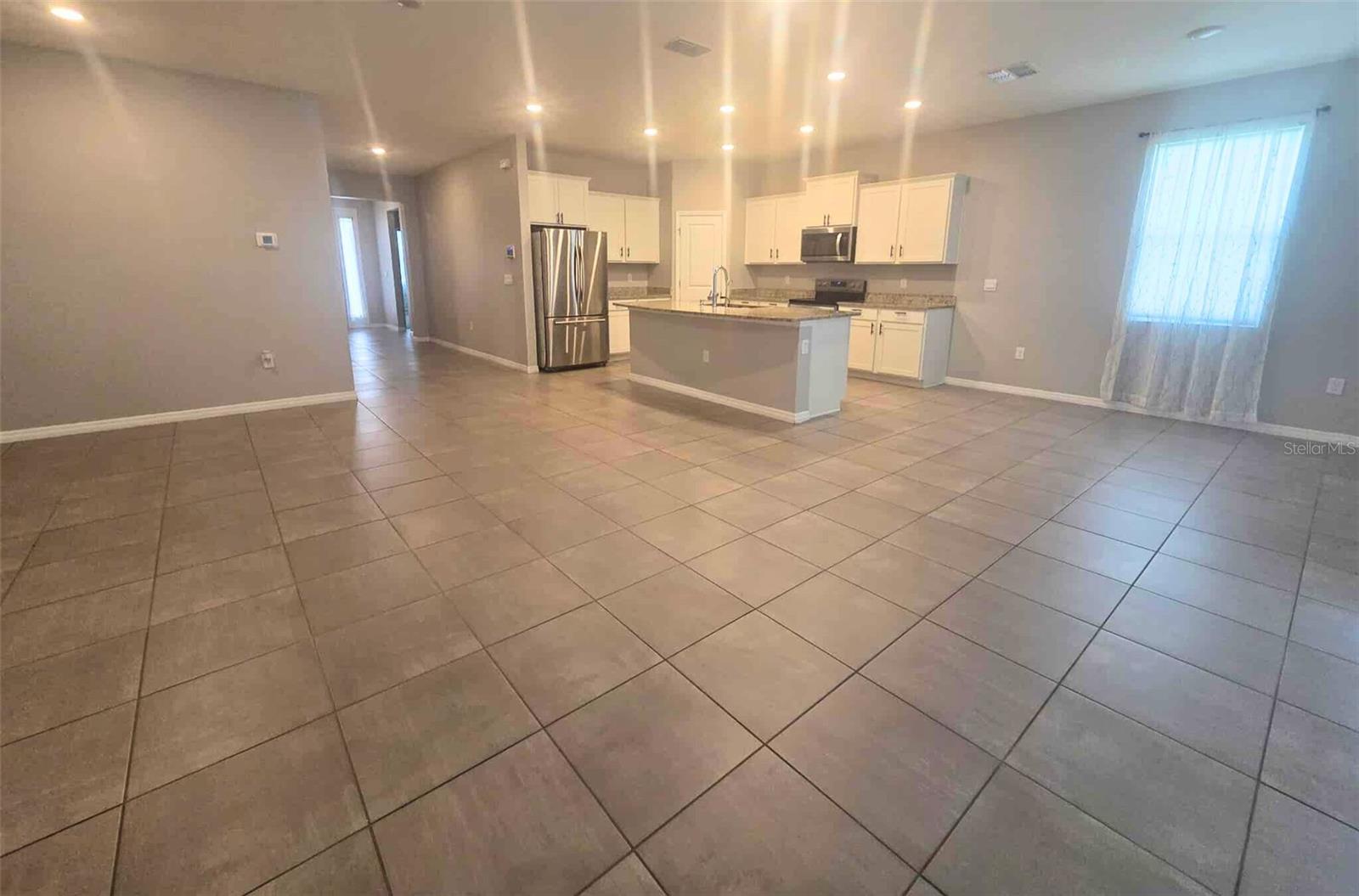 Image 9 of 44 For 3927 Lively Coral Place