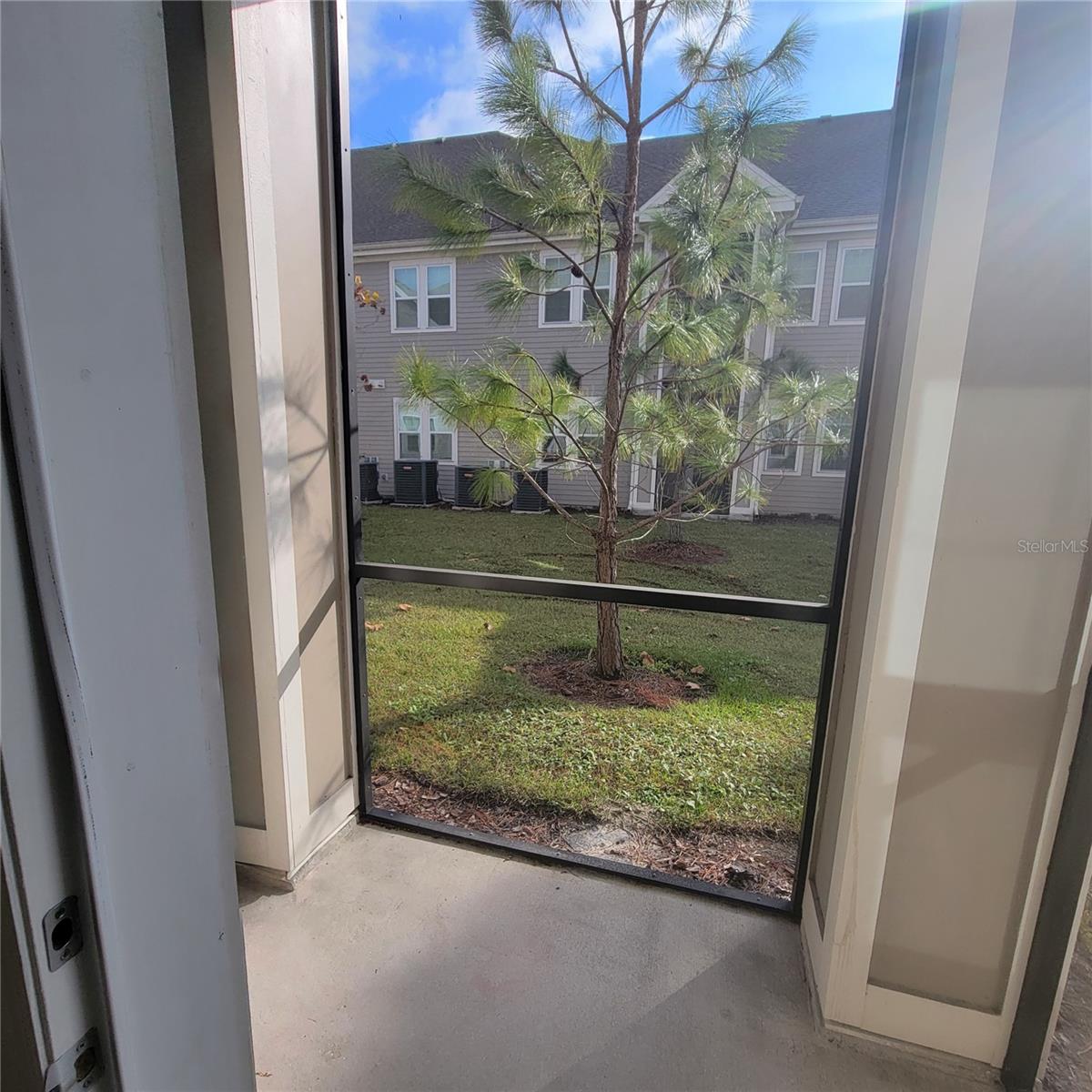 Image 17 of 19 For 6407 Brook Village Cove 102