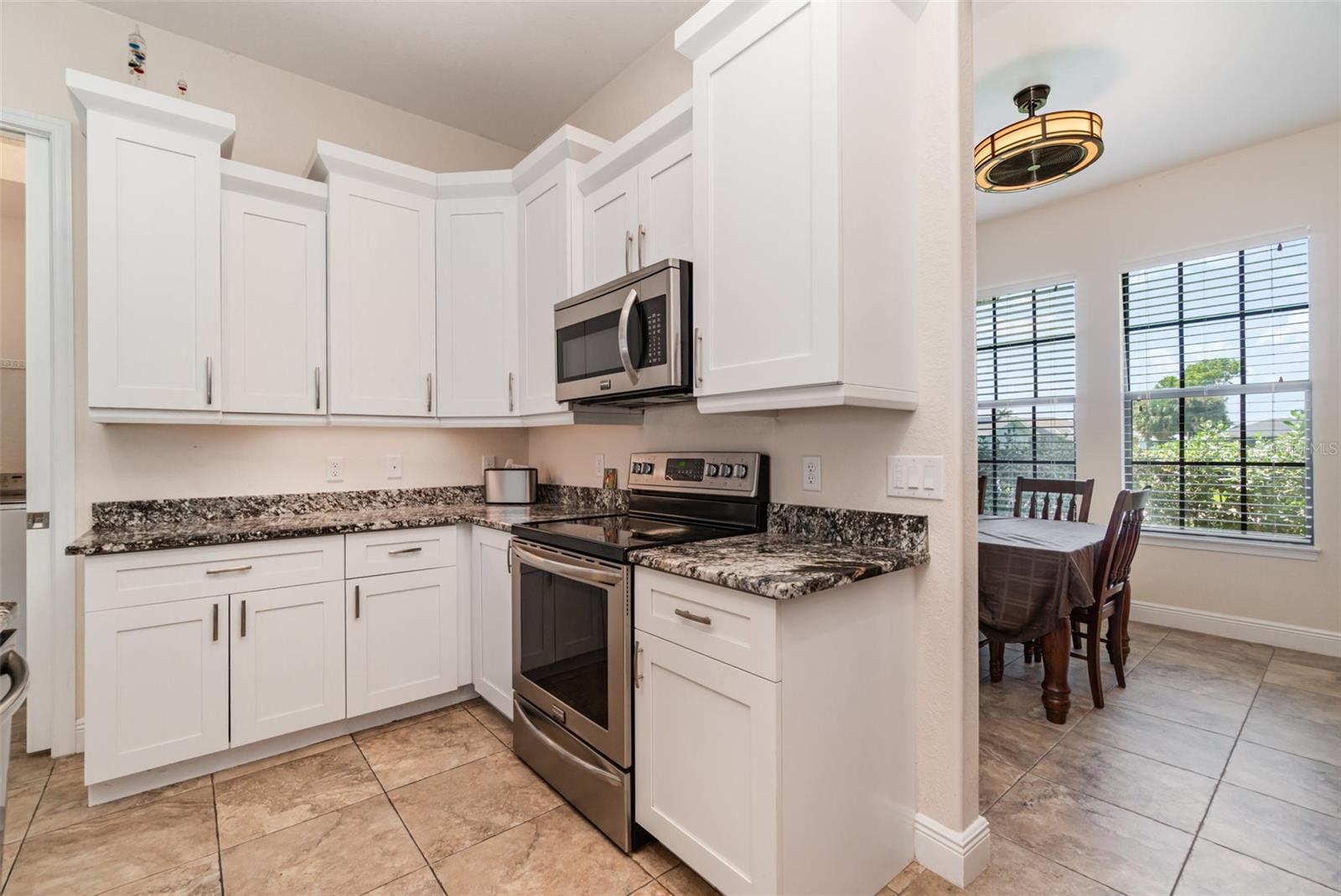 Image 5 of 23 For 3137 8th Avenue