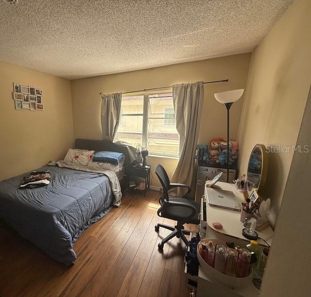 Image 13 of 16 For 323 Amherst Avenue 52