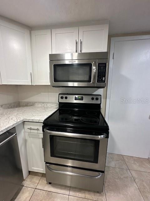 Image 4 of 16 For 323 Amherst Avenue 52