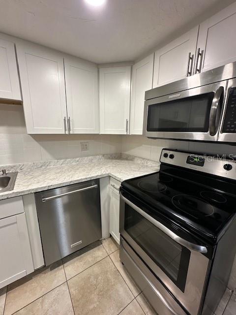 Image 5 of 16 For 323 Amherst Avenue 52