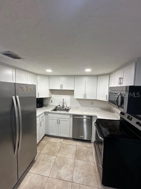 Image 6 of 16 For 323 Amherst Avenue 52