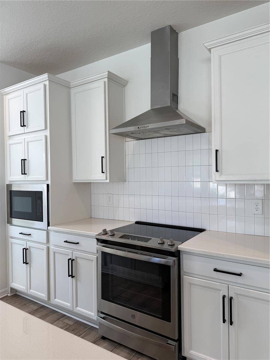 Image 15 of 50 For 4623 Reisswood Loop