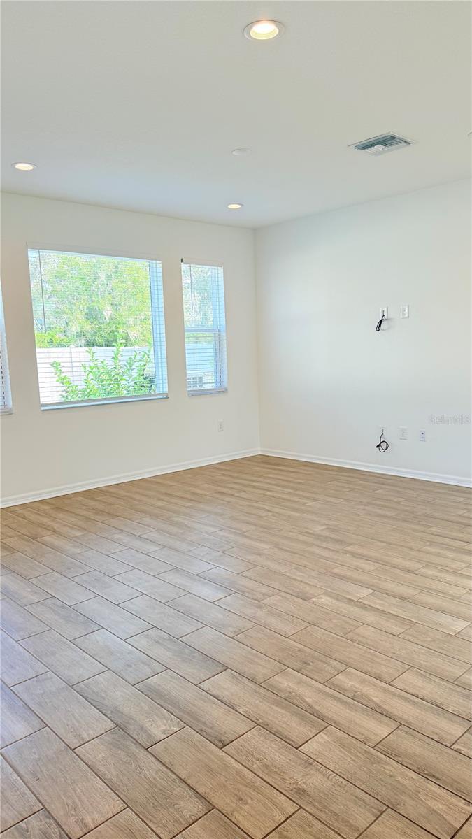 Image 18 of 50 For 4623 Reisswood Loop