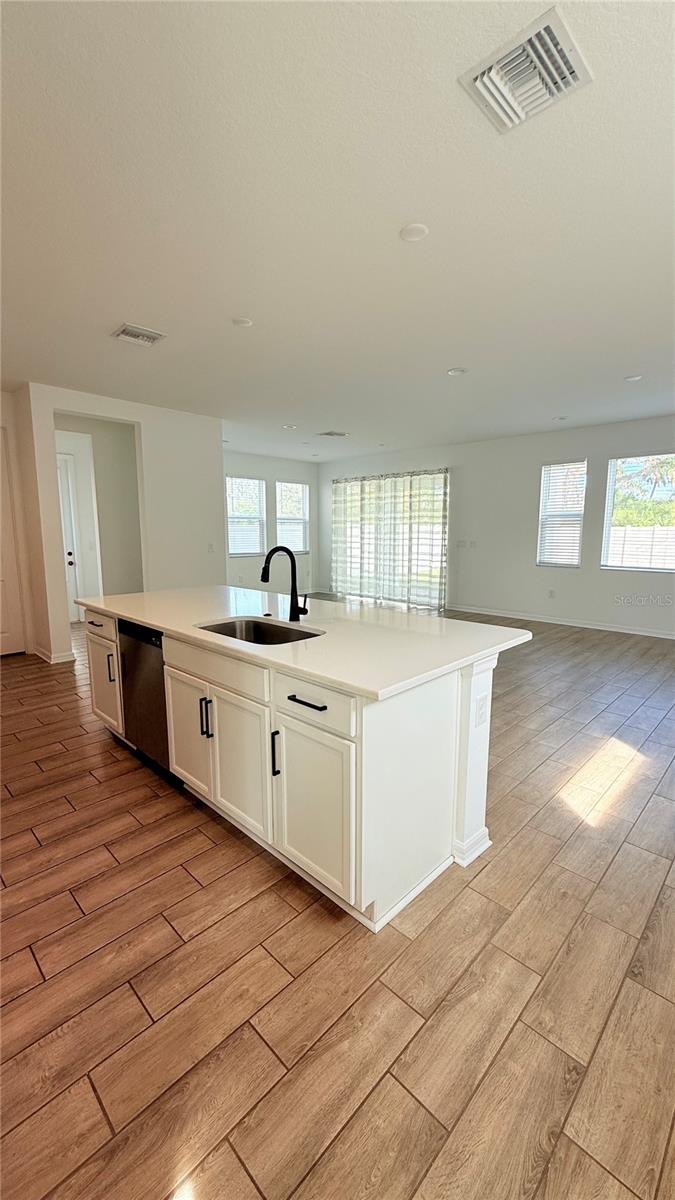 Image 22 of 50 For 4623 Reisswood Loop