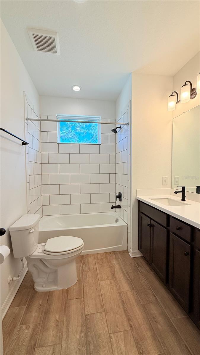 Image 34 of 50 For 4623 Reisswood Loop