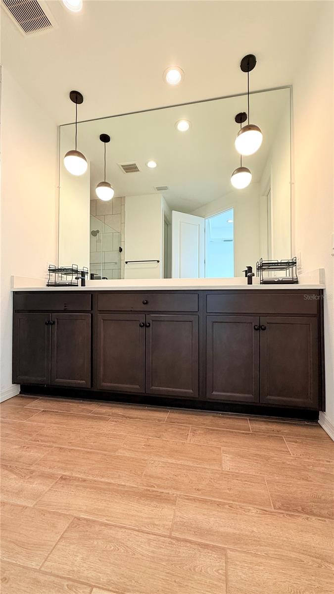 Image 40 of 50 For 4623 Reisswood Loop