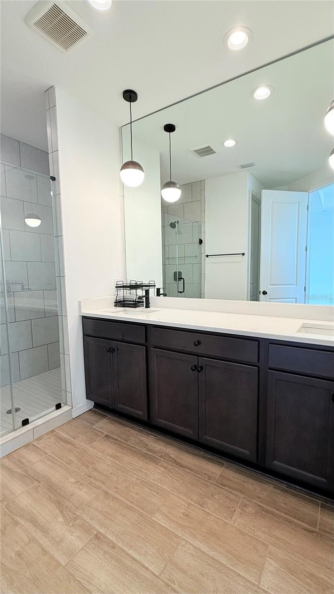 Image 42 of 50 For 4623 Reisswood Loop