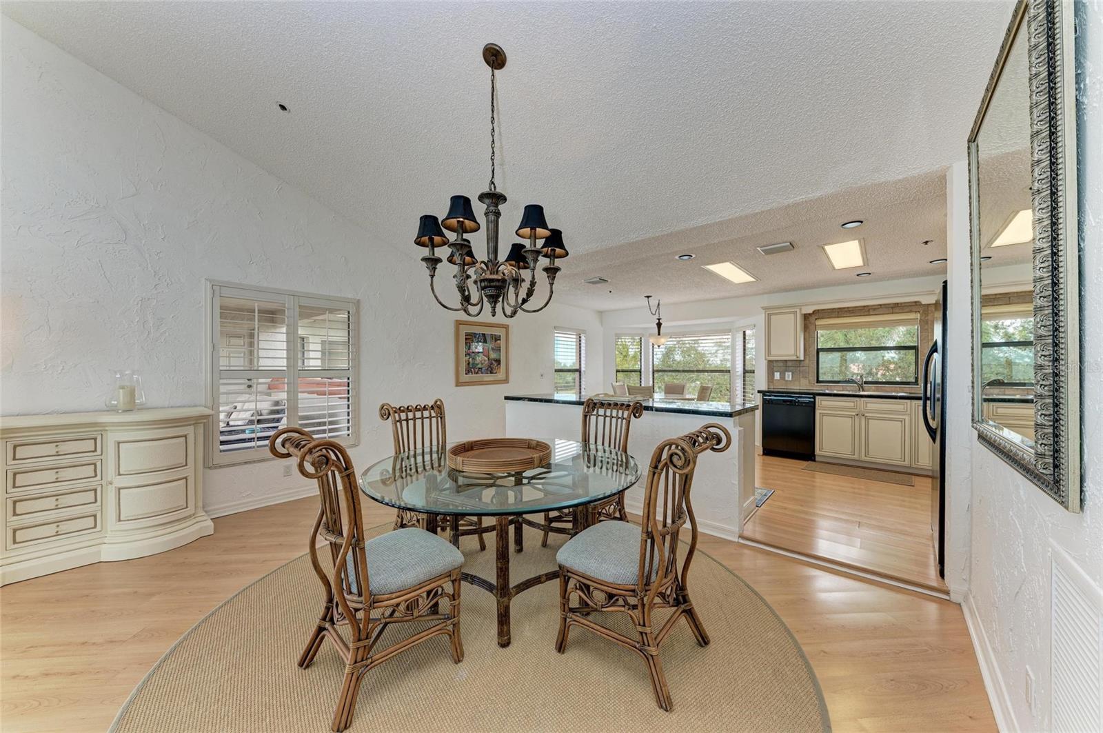 Image 25 of 64 For 4557 Bay Club Drive 4557