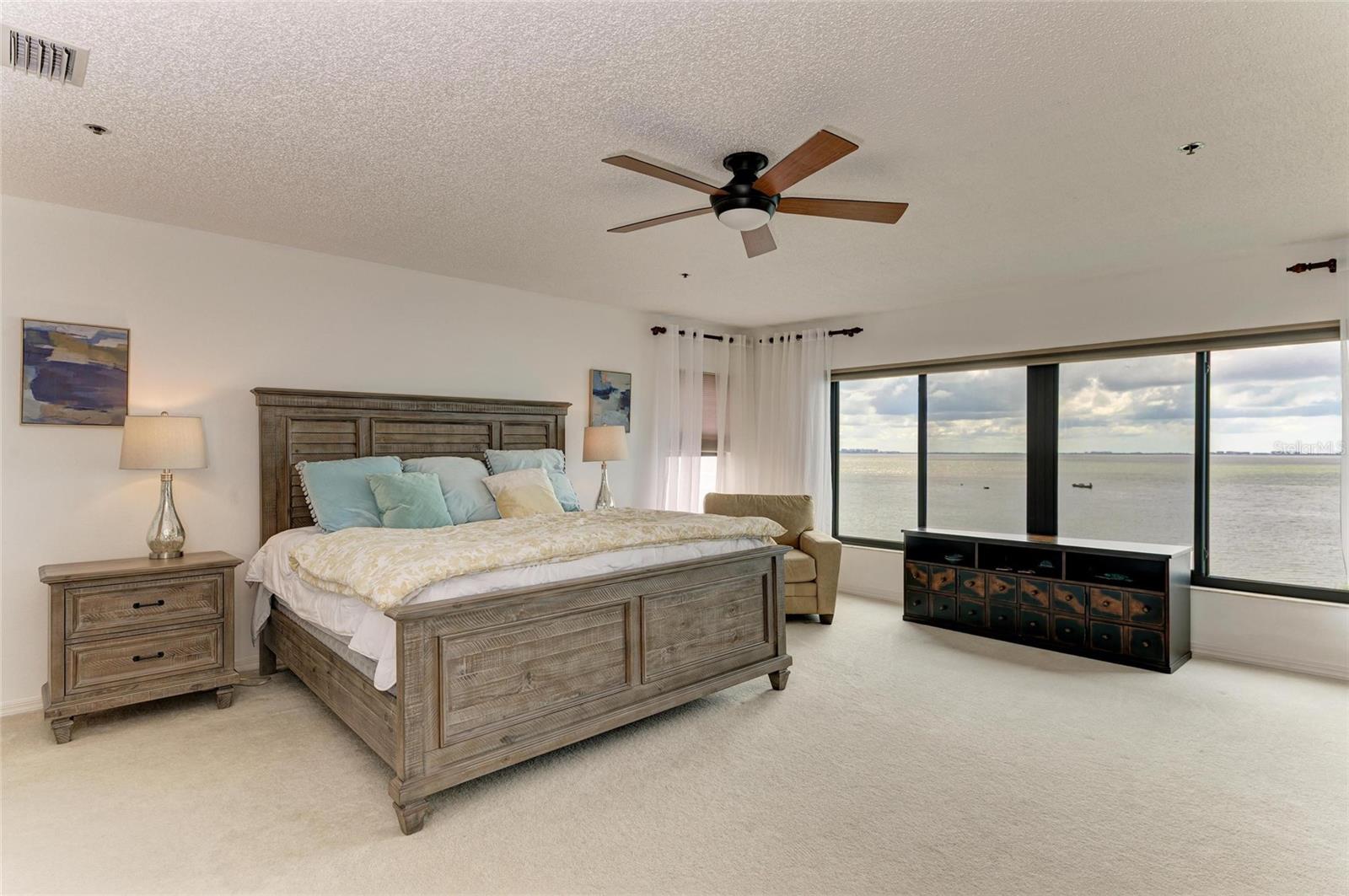 Image 34 of 64 For 4557 Bay Club Drive 4557