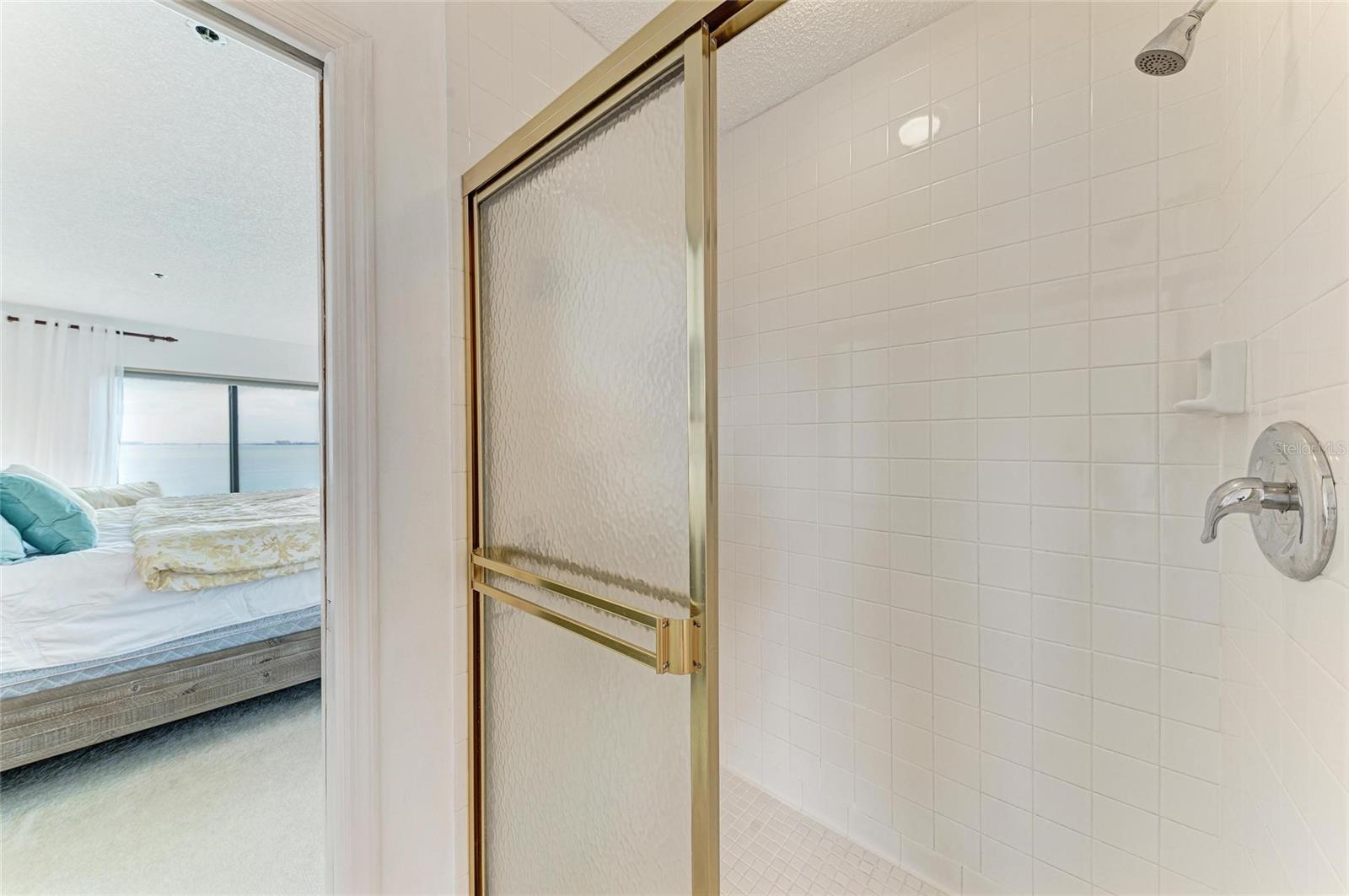 Image 40 of 64 For 4557 Bay Club Drive 4557