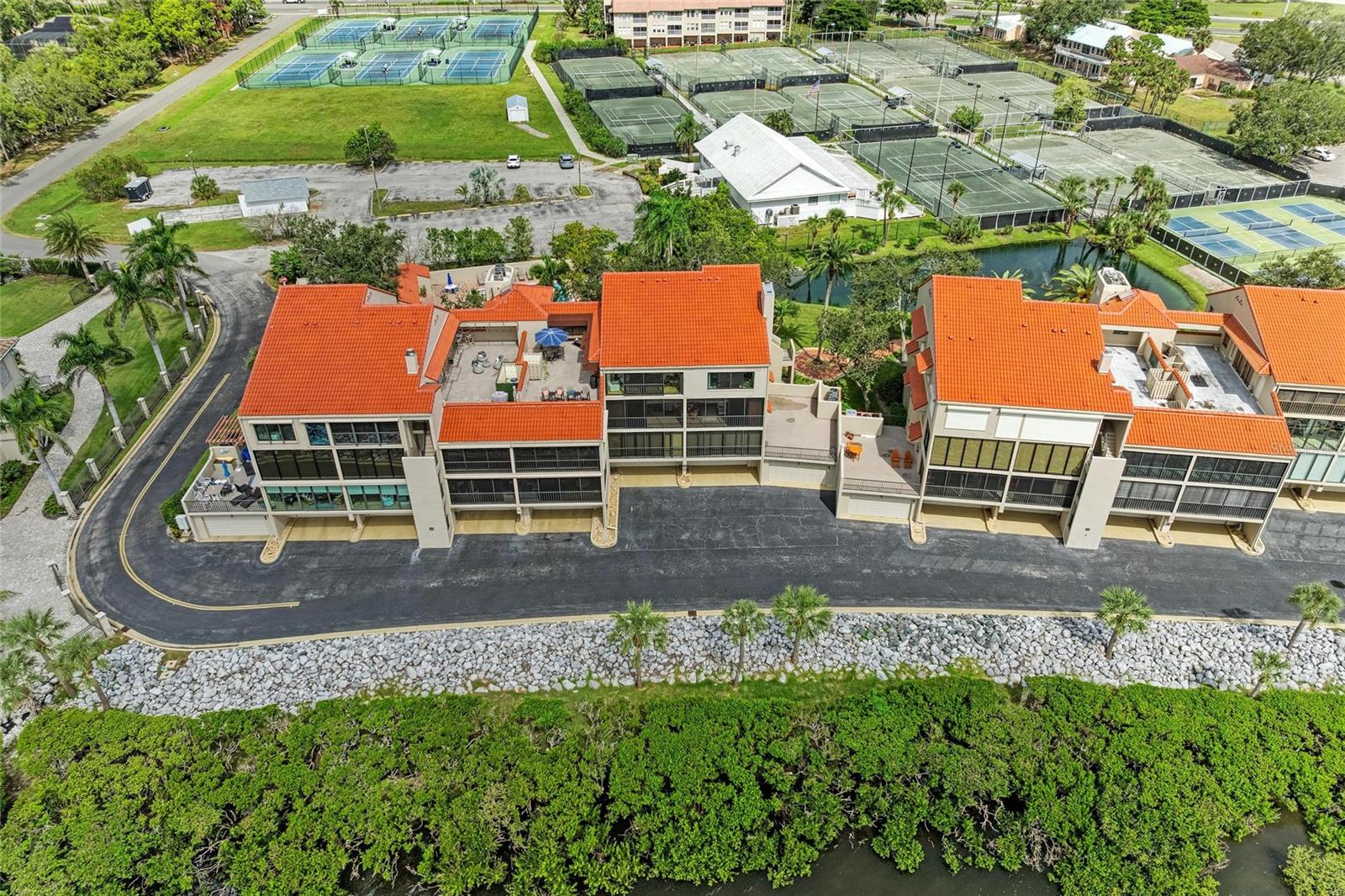 Image 58 of 64 For 4557 Bay Club Drive 4557