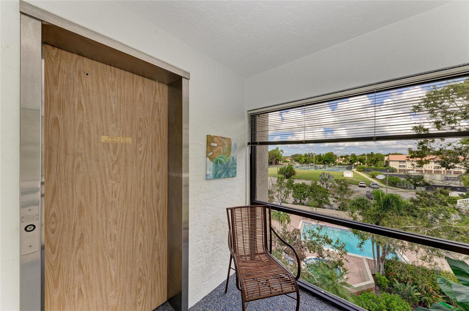 Image 6 of 64 For 4557 Bay Club Drive 4557