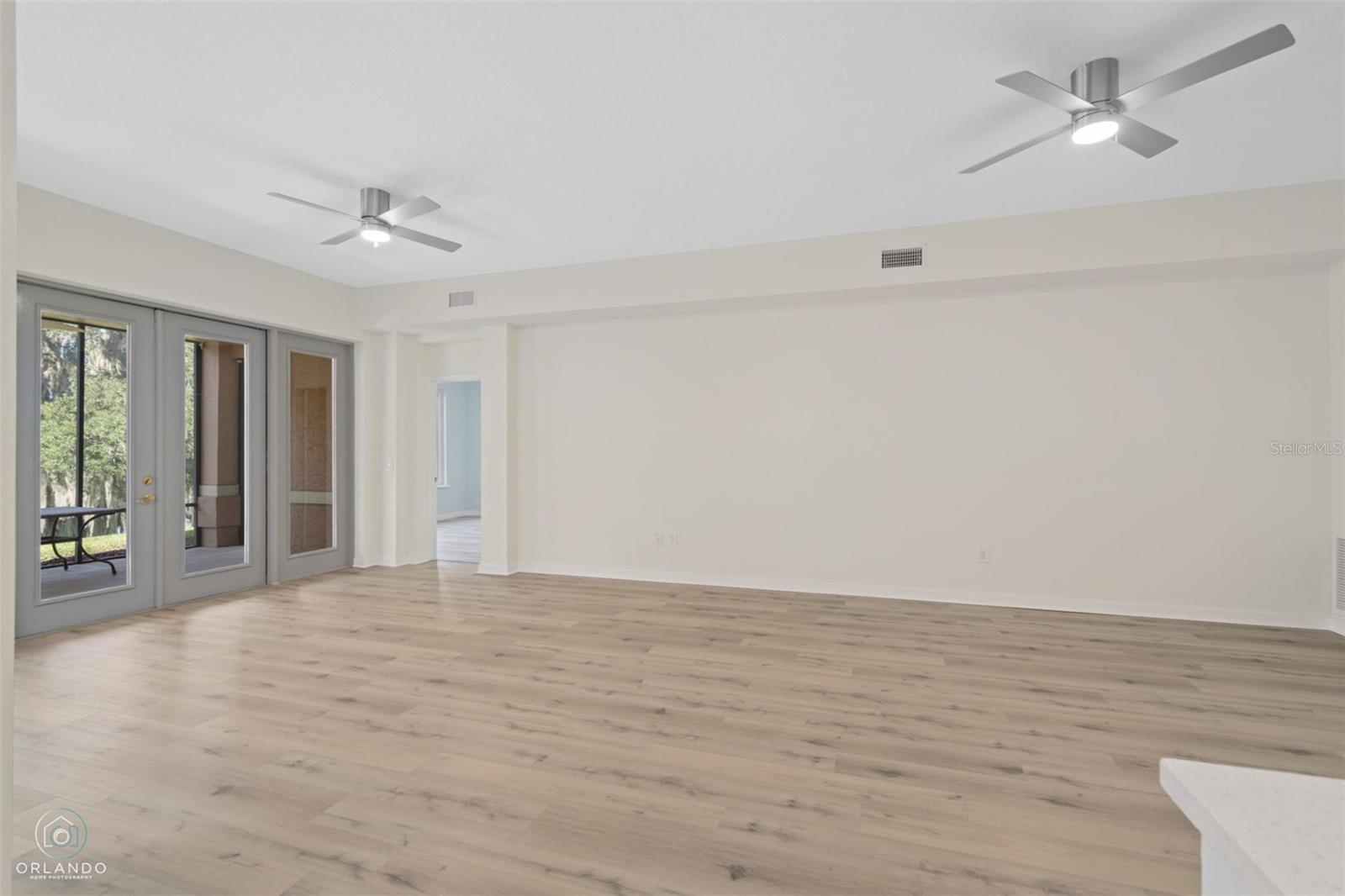 Image 4 of 32 For 801 Camino Real