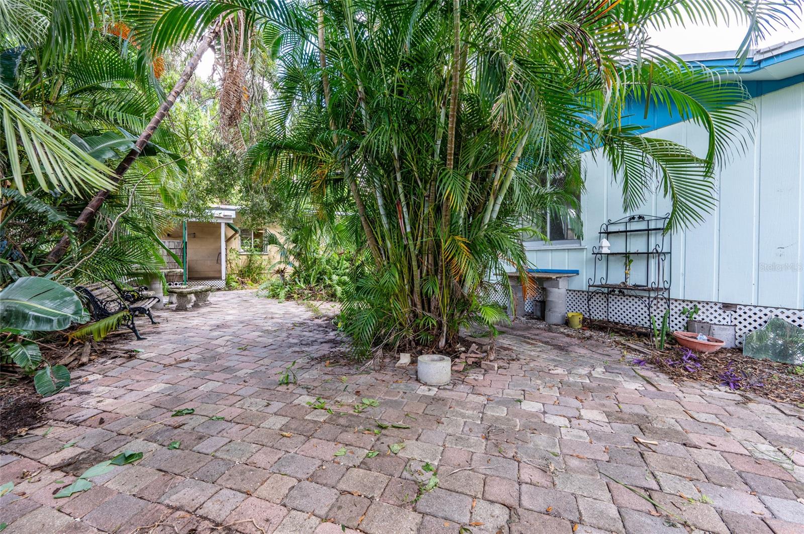 Image 11 of 66 For 747 42nd Street