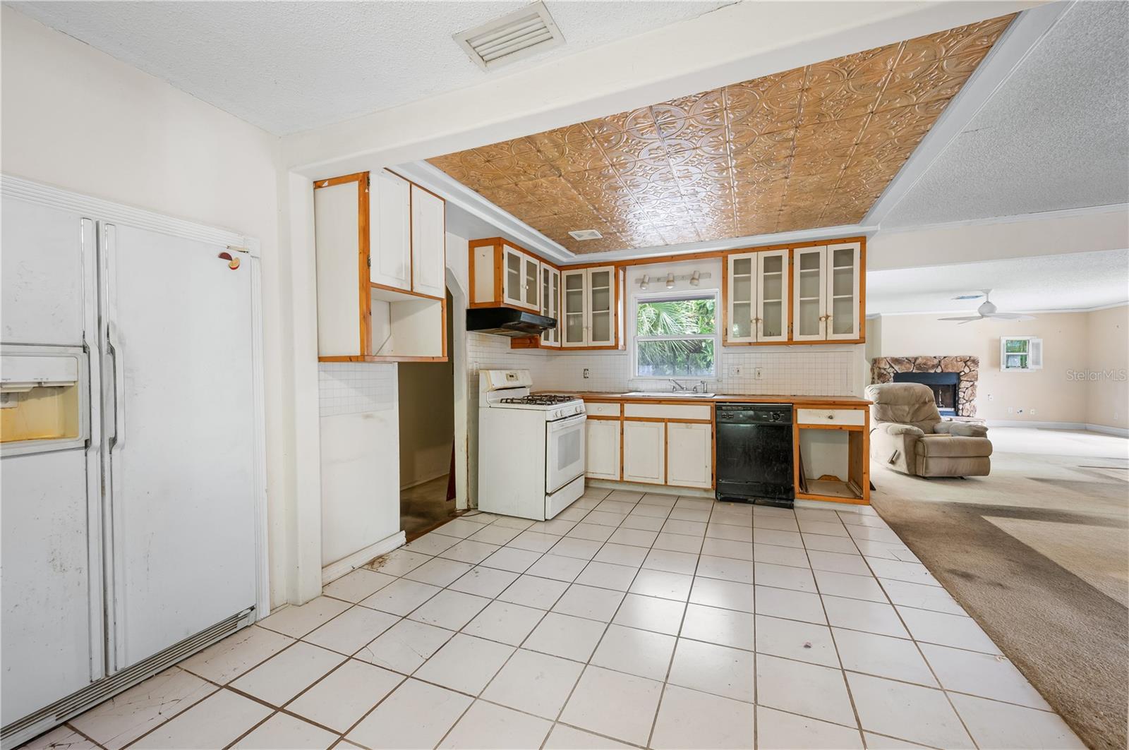 Image 18 of 66 For 747 42nd Street