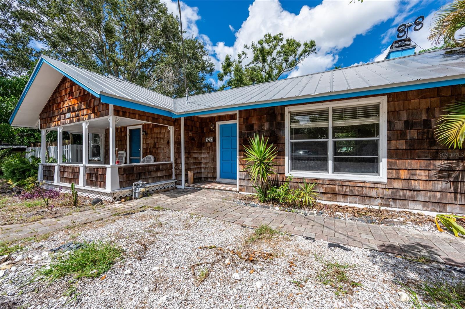 Image 3 of 66 For 747 42nd Street
