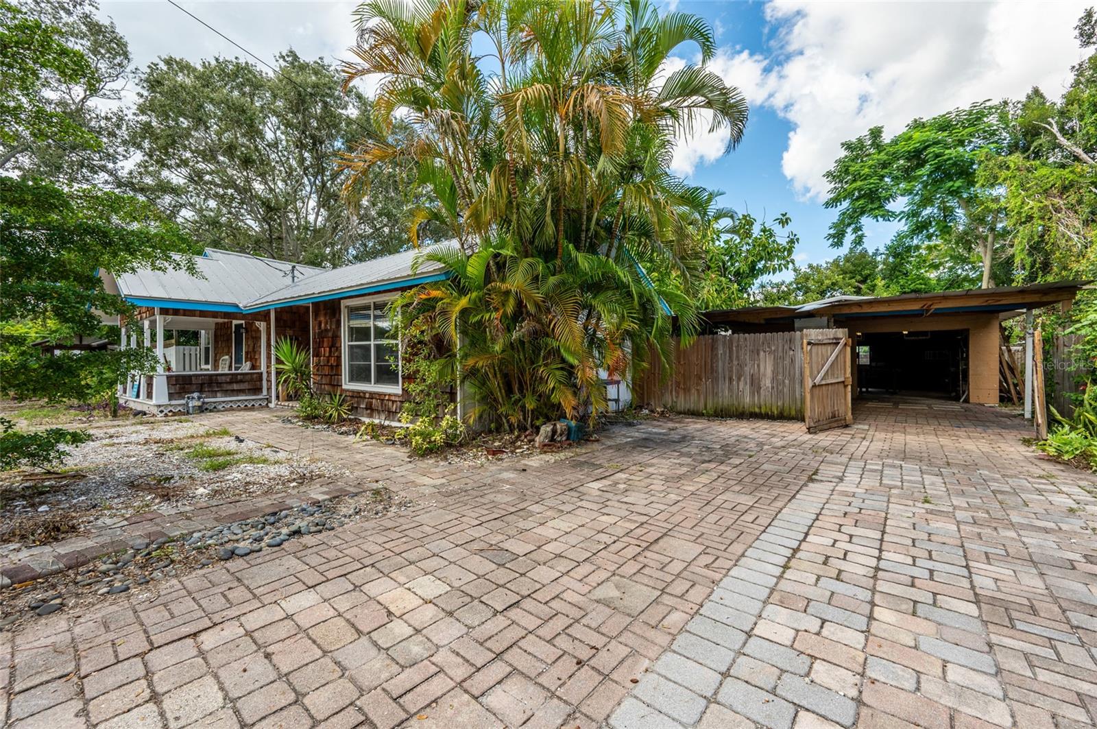 Image 4 of 66 For 747 42nd Street