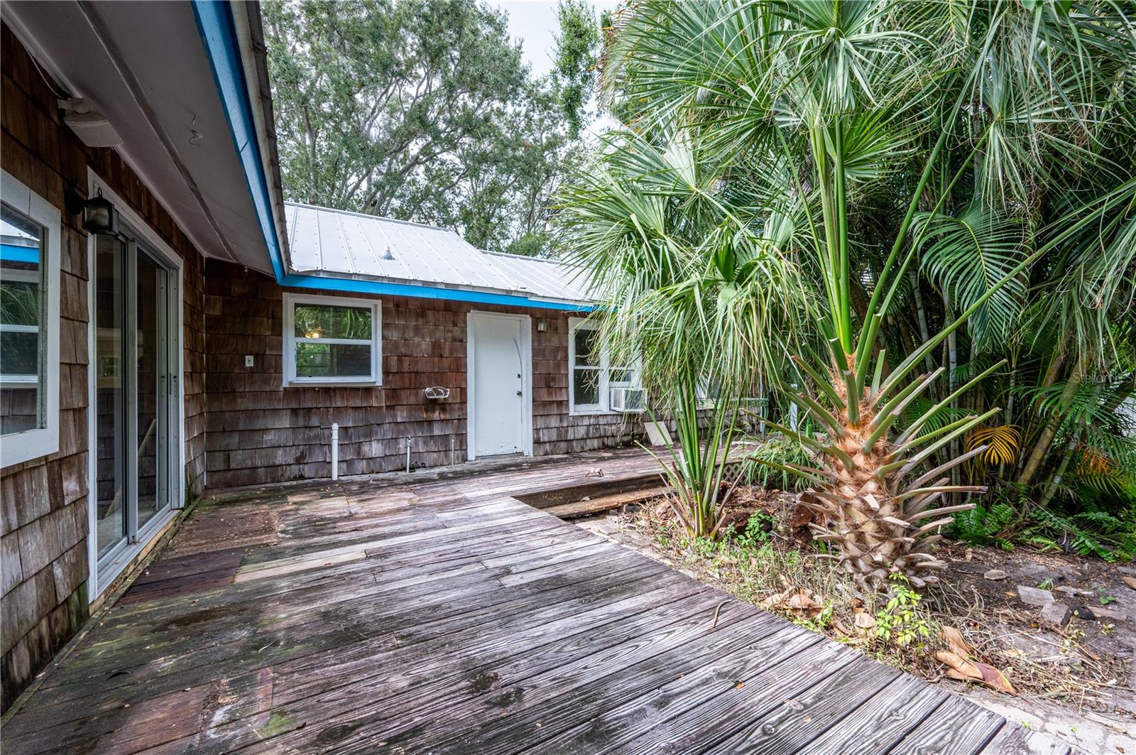 Image 6 of 66 For 747 42nd Street