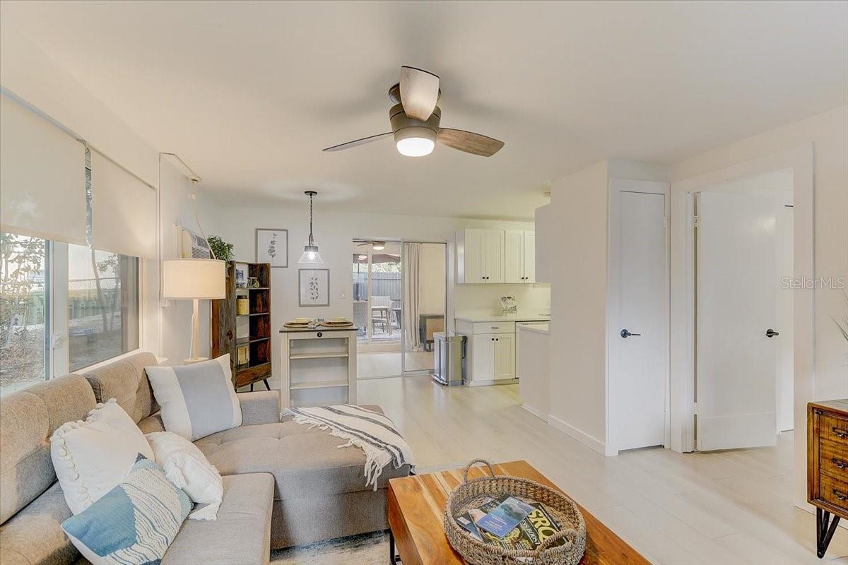 Image 6 of 13 For 407 Ohio Place