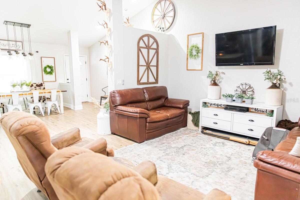 Image 14 of 49 For 1533 County Road 13