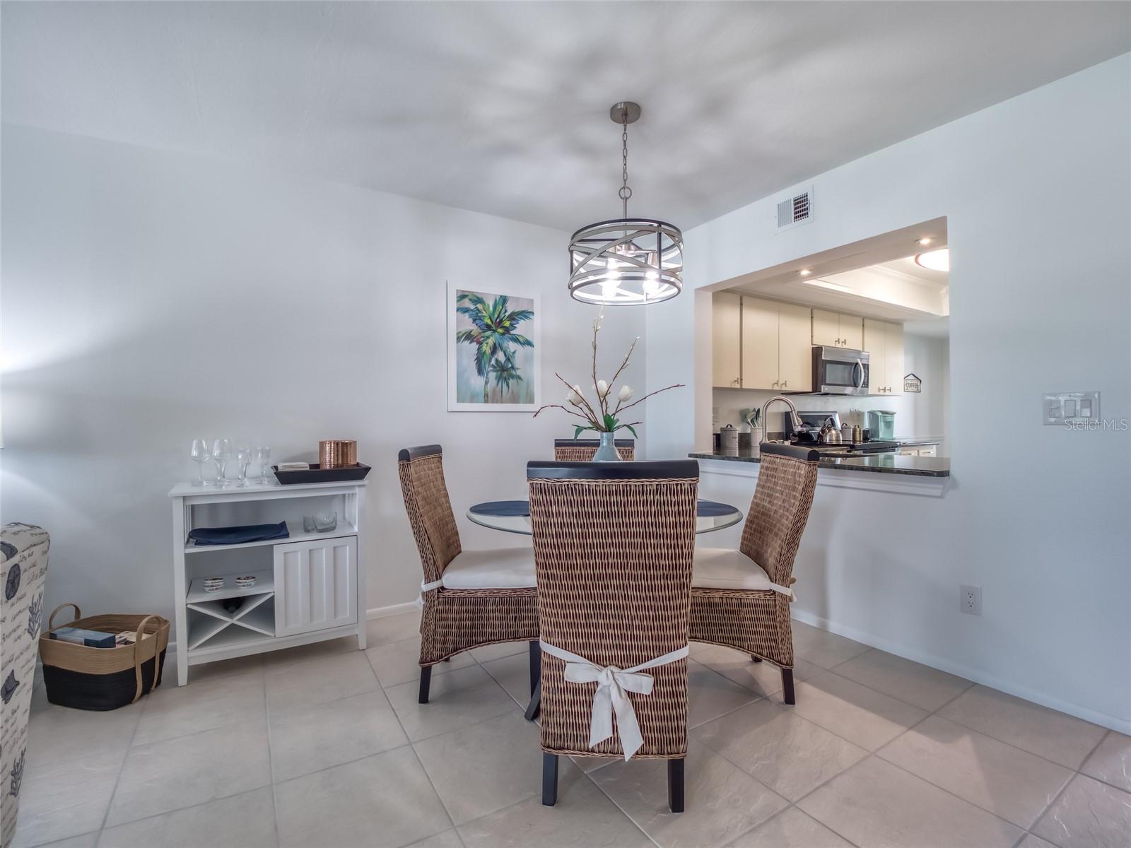 Image 16 of 49 For 5204 Wedgewood Lane 77