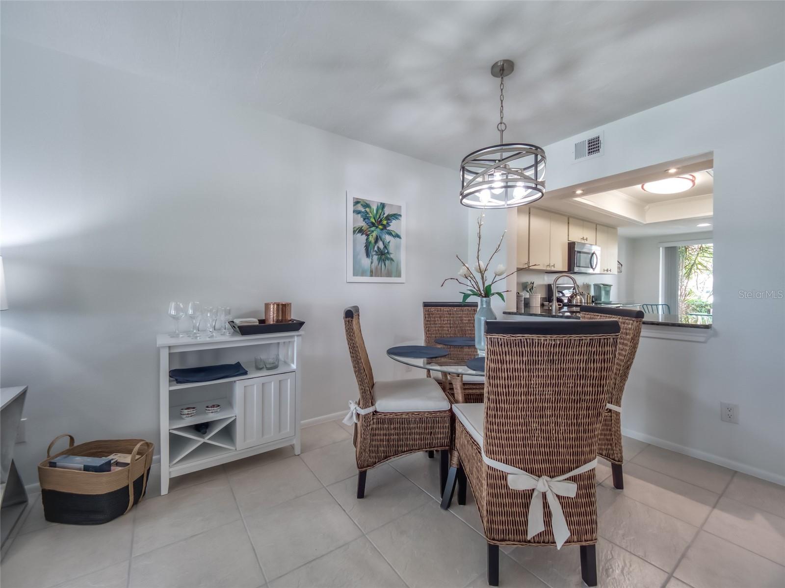 Image 17 of 49 For 5204 Wedgewood Lane 77