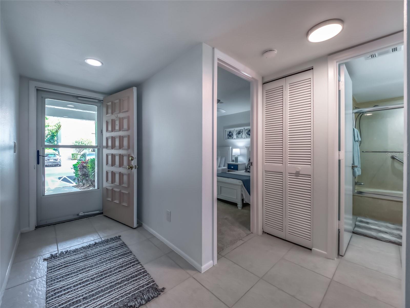Image 3 of 49 For 5204 Wedgewood Lane 77