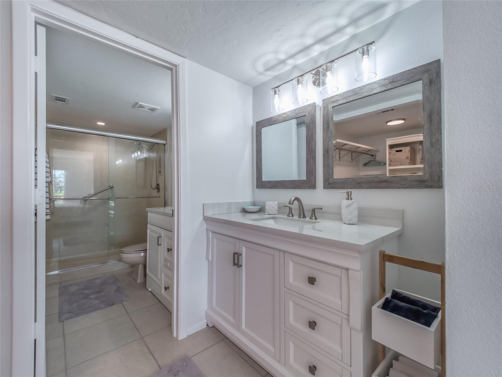 Image 36 of 49 For 5204 Wedgewood Lane 77