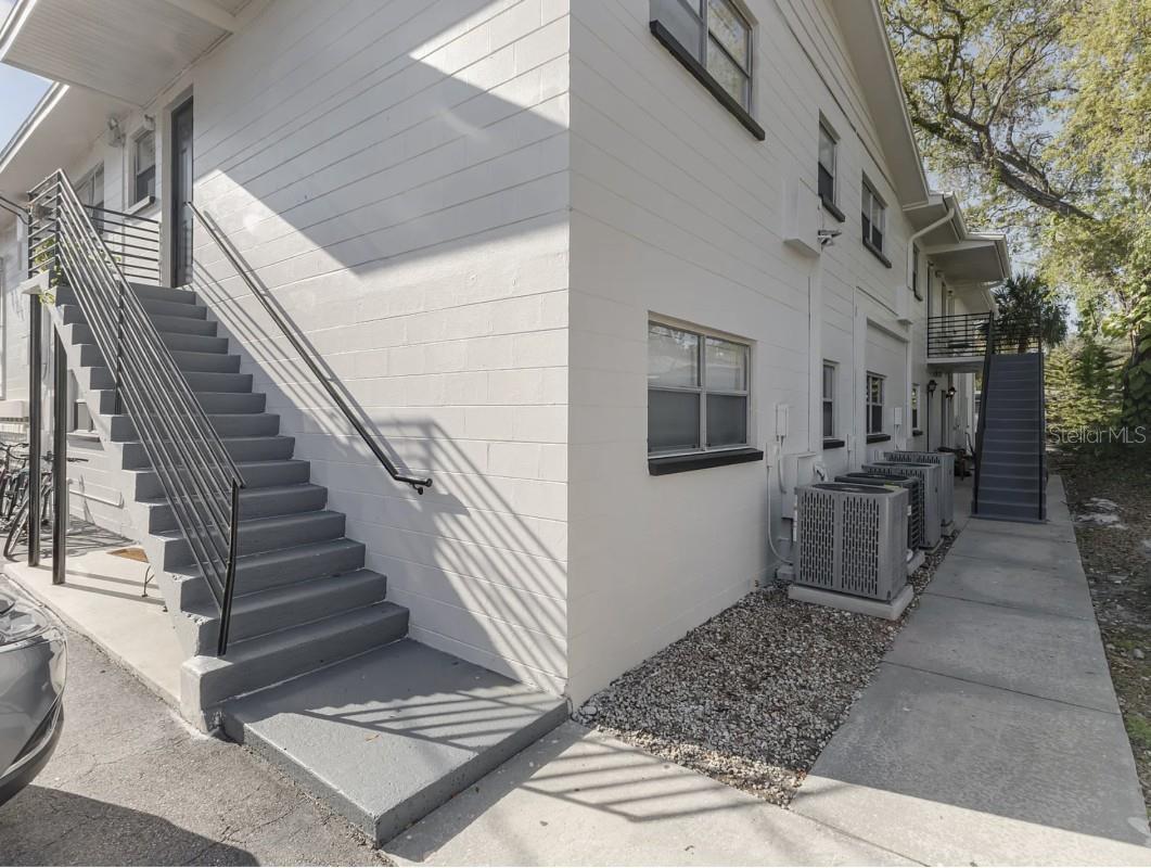 Image 21 of 22 For 121 Danube Avenue