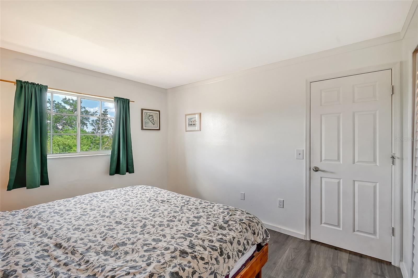 Image 16 of 29 For 3310 Loveland Boulevard 1505