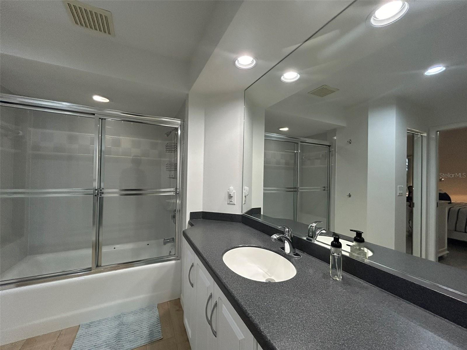 Image 25 of 35 For 3803 54th Drive W 104