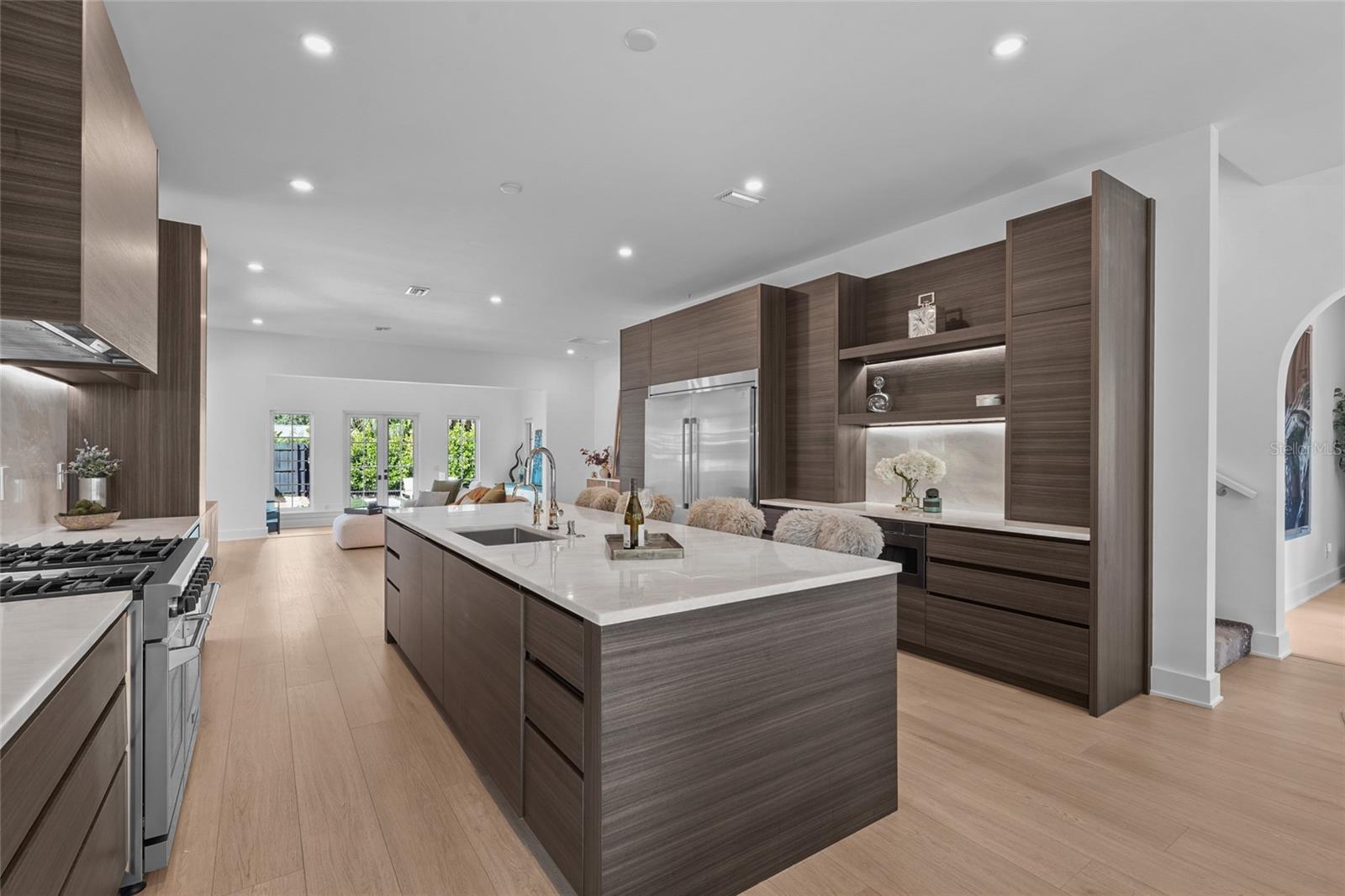 Image 24 of 100 For 417 Osprey Avenue