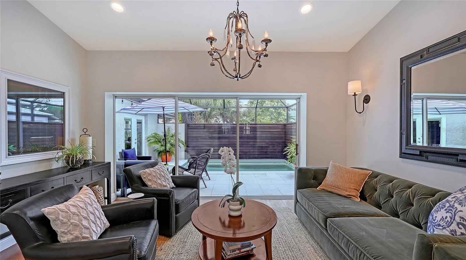 Image 13 of 54 For 1685 6th Street