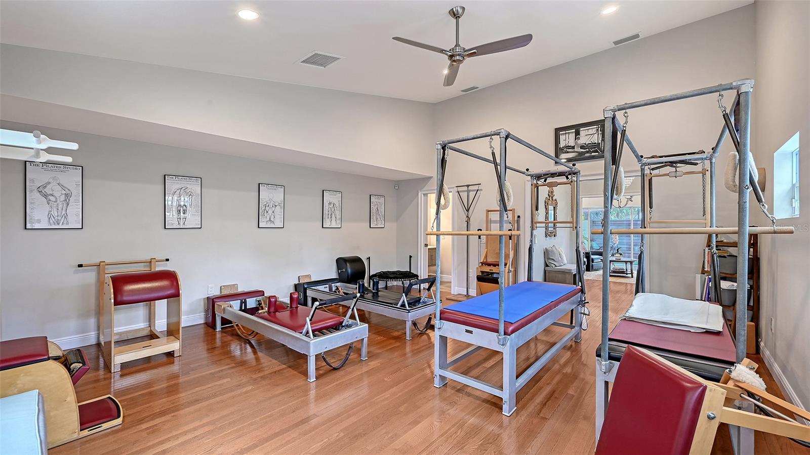 Image 23 of 54 For 1685 6th Street